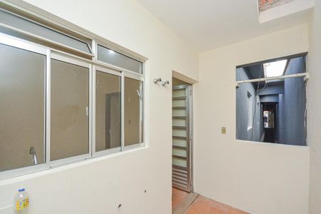 Área de Serviço de casa para alugar com 2 quartos, 95m² em Jardim Lucélia, São Paulo