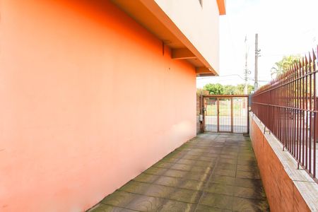 Área externa de casa à venda com 8 quartos, 1100m² em Niterói, Canoas