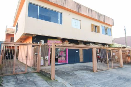 Casa à venda com 1100m², 8 quartos e 4 vagas Casa à venda com 1100m², 8 quartos e 4 vagasFachada