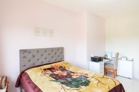 Casa à venda com 1100m², 8 quartos e 4 vagas Casa à venda com 1100m², 8 quartos e 4 vagasQuarto 2