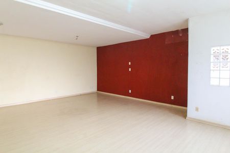 Casa à venda com 1100m², 8 quartos e 4 vagas Casa à venda com 1100m², 8 quartos e 4 vagasSala 2