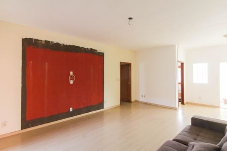 Casa à venda com 1100m², 8 quartos e 4 vagas Casa à venda com 1100m², 8 quartos e 4 vagasSala 1