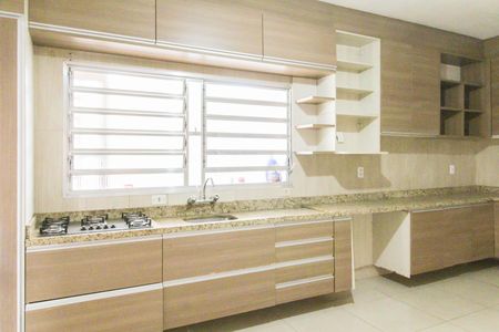 Cozinha de casa à venda com 8 quartos, 1100m² em Niterói, Canoas