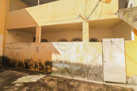 Casa para alugar com 42m², 1 quarto e sem vaga Casa para alugar com 42m², 1 quarto e sem vagaFachada