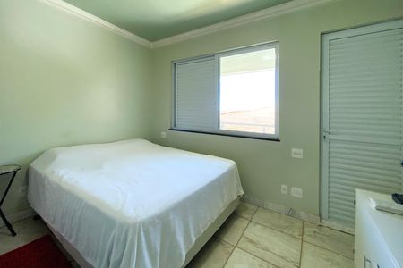 Casa de condomínio à venda com 357m², 5 quartos e 9 vagas Casa de condomínio à venda com 357m², 5 quartos e 9 vagasSuite 1
