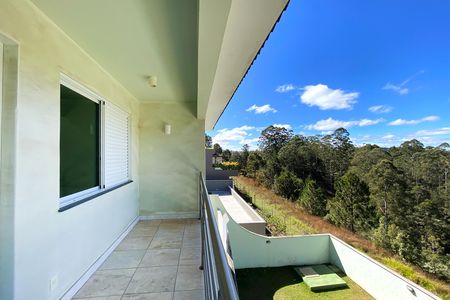 Casa de condomínio à venda com 357m², 5 quartos e 9 vagas Casa de condomínio à venda com 357m², 5 quartos e 9 vagasVaranda Suite 1