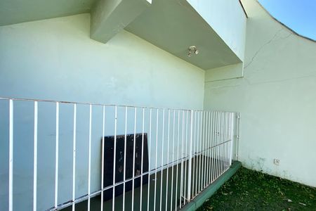 Casa de condomínio à venda com 357m², 5 quartos e 9 vagas Casa de condomínio à venda com 357m², 5 quartos e 9 vagasCanil