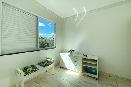 Casa de condomínio à venda com 357m², 5 quartos e 9 vagas Casa de condomínio à venda com 357m², 5 quartos e 9 vagasQuarto 2