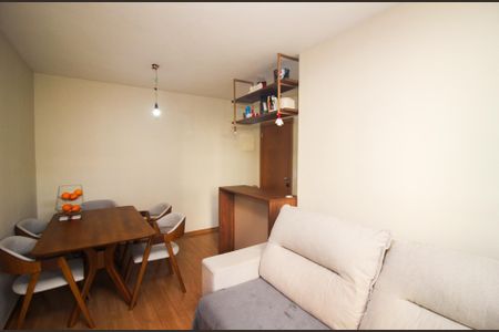 Sala de apartamento à venda com 2 quartos, 55m² em Camaquã, Porto Alegre