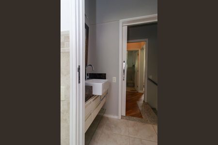 Casa para alugar com 100m², 2 quartos e 2 vagas Casa para alugar com 100m², 2 quartos e 2 vagasSuíte 1 - Banheiro