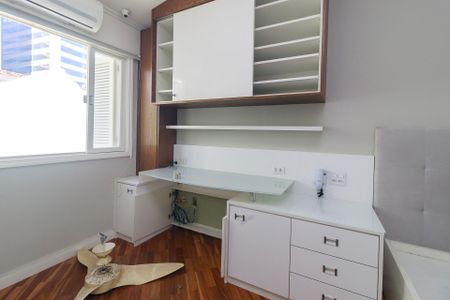 Casa para alugar com 100m², 2 quartos e 2 vagas Casa para alugar com 100m², 2 quartos e 2 vagasSuíte 2