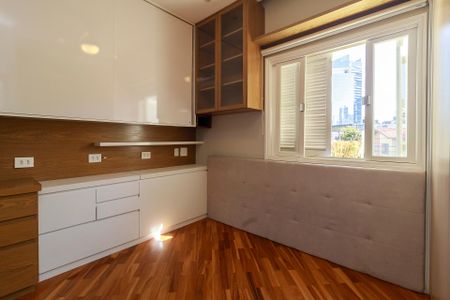 Casa para alugar com 100m², 2 quartos e 2 vagas Casa para alugar com 100m², 2 quartos e 2 vagasSuíte 1