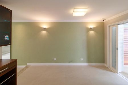 Casa para alugar com 100m², 2 quartos e 2 vagas Casa para alugar com 100m², 2 quartos e 2 vagasCozinha