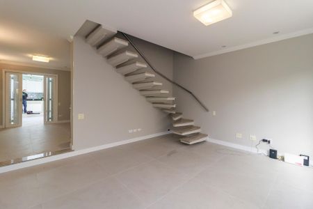 Sala de casa para alugar com 2 quartos, 100m² em Santo Amaro, São Paulo