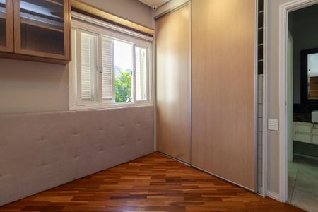 Casa para alugar com 100m², 2 quartos e 2 vagas Casa para alugar com 100m², 2 quartos e 2 vagasSuíte 1