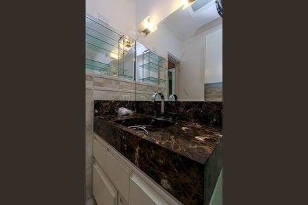 Casa para alugar com 100m², 2 quartos e 2 vagas Casa para alugar com 100m², 2 quartos e 2 vagasSuíte 2 - Banheiro