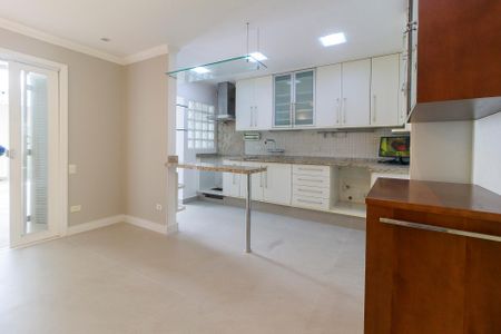 Casa para alugar com 100m², 2 quartos e 2 vagas Casa para alugar com 100m², 2 quartos e 2 vagasCozinha