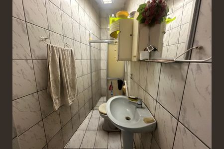 Casa à venda com 357m², 4 quartos e 2 vagas Casa à venda com 357m², 4 quartos e 2 vagasBanheiro 1