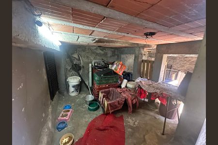 Casa à venda com 357m², 4 quartos e 2 vagas Casa à venda com 357m², 4 quartos e 2 vagasQuintal