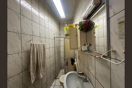 Casa à venda com 357m², 4 quartos e 2 vagas Casa à venda com 357m², 4 quartos e 2 vagasBanheiro 1