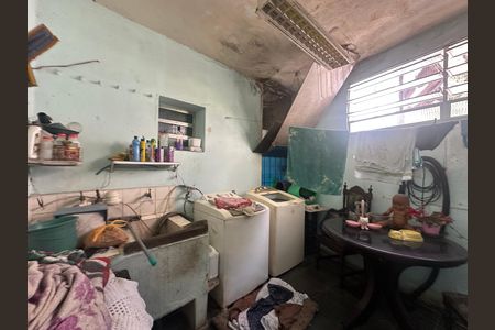 Casa à venda com 357m², 4 quartos e 2 vagas Casa à venda com 357m², 4 quartos e 2 vagasÁrea de Serviço