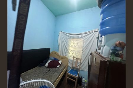Casa à venda com 357m², 4 quartos e 2 vagas Casa à venda com 357m², 4 quartos e 2 vagasQuarto 2