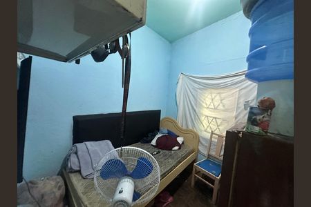 Casa à venda com 357m², 4 quartos e 2 vagas Casa à venda com 357m², 4 quartos e 2 vagasQuarto 2