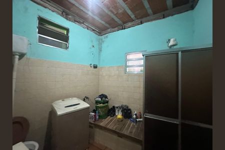 Casa à venda com 357m², 4 quartos e 2 vagas Casa à venda com 357m², 4 quartos e 2 vagasBanheiro