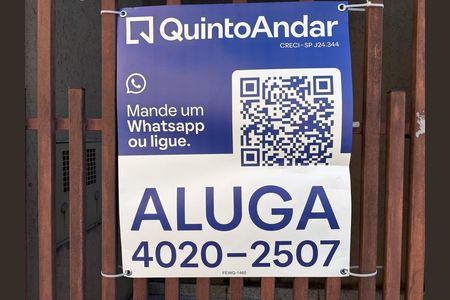 Placa instalada de casa para alugar com 0 quarto, 100m² em Vila Formosa, São Paulo
