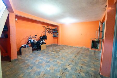 Garagem de casa à venda com 2 quartos, 94m² em Americanópolis, São Paulo