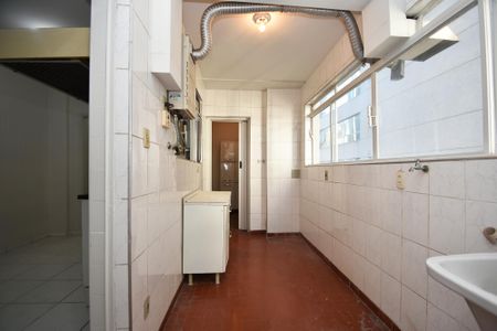 Apartamento à venda com 180m², 3 quartos e 1 vaga Apartamento à venda com 180m², 3 quartos e 1 vagalavanderia