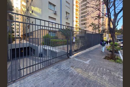 Apartamento à venda com 180m², 3 quartos e 1 vaga Apartamento à venda com 180m², 3 quartos e 1 vagafachada do predio