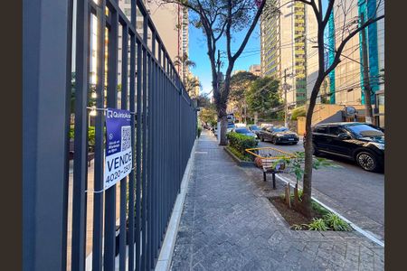 Apartamento à venda com 180m², 3 quartos e 1 vaga Apartamento à venda com 180m², 3 quartos e 1 vagafachada do predio