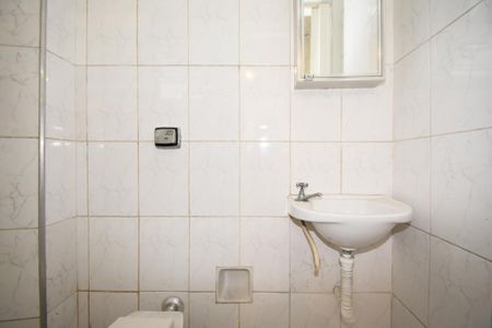 Apartamento à venda com 180m², 3 quartos e 1 vaga Apartamento à venda com 180m², 3 quartos e 1 vagaBanheiro de serviço