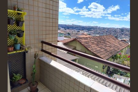 Apartamento à venda com 2 quartos, 60m² em Maria Virgínia, Belo Horizonte