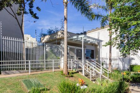 Apartamento à venda com 35m², 1 quarto e sem vaga Apartamento à venda com 35m², 1 quarto e sem vagaFachada