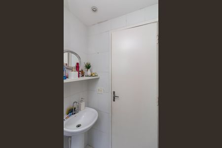 Banheiro de apartamento à venda com 2 quartos, 47m² em Cidade Líder, São Paulo