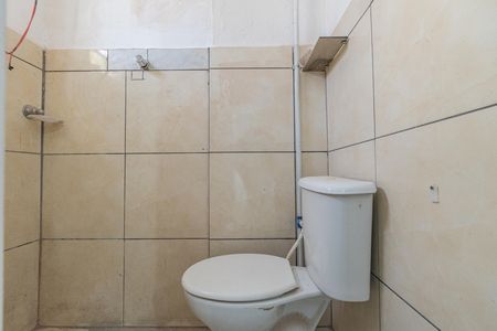 Banheiro de casa para alugar com 2 quartos, 50m² em Vila Água Funda, São Paulo