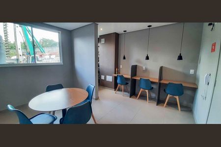 Studio à venda com 27m², 1 quarto e sem vaga Studio à venda com 27m², 1 quarto e sem vagaCoworking