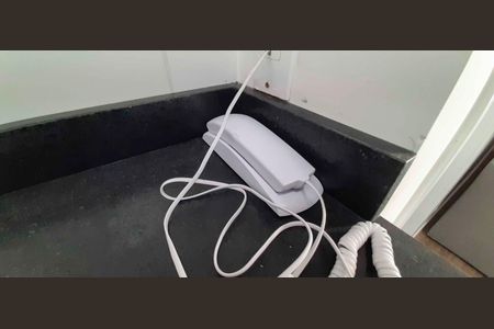 Studio à venda com 27m², 1 quarto e sem vaga Studio à venda com 27m², 1 quarto e sem vagaInterfone