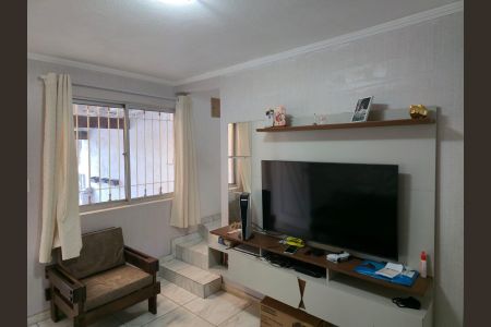 Casa para alugar com 72m², 2 quartos e sem vaga Casa para alugar com 72m², 2 quartos e sem vagaSala