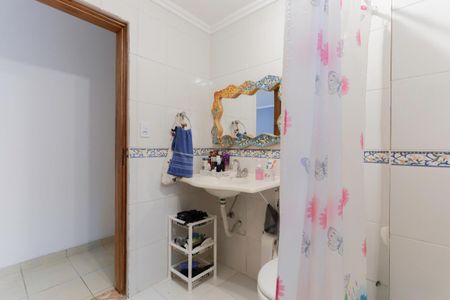 Apartamento à venda com 103m², 2 quartos e sem vaga Apartamento à venda com 103m², 2 quartos e sem vagaBanheiro social