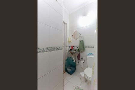 Apartamento à venda com 103m², 2 quartos e sem vaga Apartamento à venda com 103m², 2 quartos e sem vagaBanheiro da suíte
