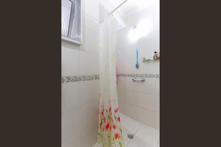 Apartamento à venda com 103m², 2 quartos e sem vaga Apartamento à venda com 103m², 2 quartos e sem vagaBanheiro da suíte