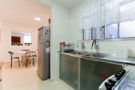 Apartamento à venda com 103m², 2 quartos e sem vaga Apartamento à venda com 103m², 2 quartos e sem vagaCozinha