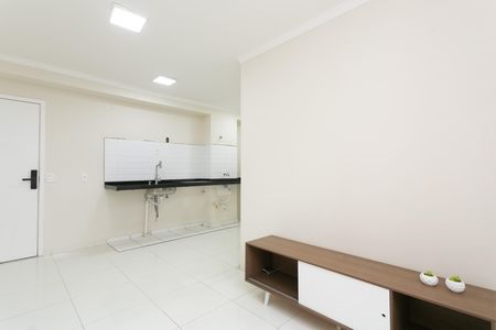 Sala  de apartamento para alugar com 2 quartos, 40m² em Jardim Helena, São Paulo