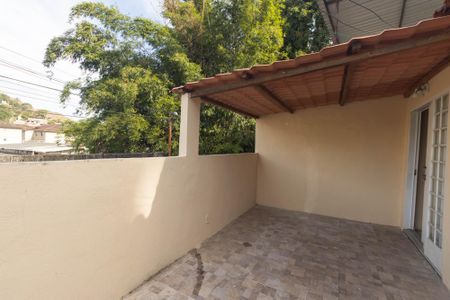 Casa para alugar com 90m², 3 quartos e 1 vaga Casa para alugar com 90m², 3 quartos e 1 vagaVaranda