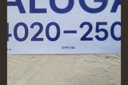 Casa para alugar com 90m², 3 quartos e 1 vaga Casa para alugar com 90m², 3 quartos e 1 vagaFachada