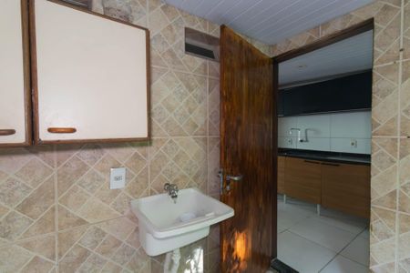 Casa para alugar com 90m², 3 quartos e 1 vaga Casa para alugar com 90m², 3 quartos e 1 vagaÁrea de Serviço