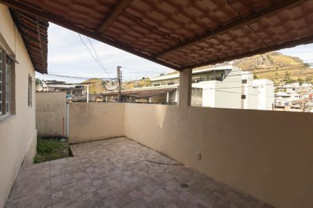 Casa para alugar com 90m², 3 quartos e 1 vaga Casa para alugar com 90m², 3 quartos e 1 vagaVaranda